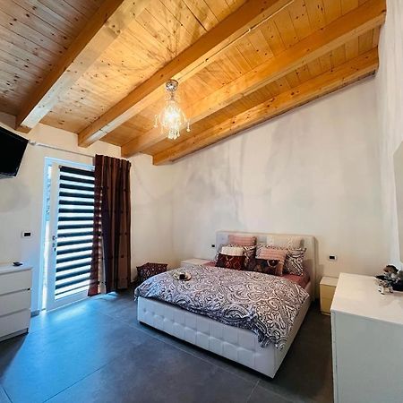 Appartement Casa Feby à Aoste Extérieur photo
